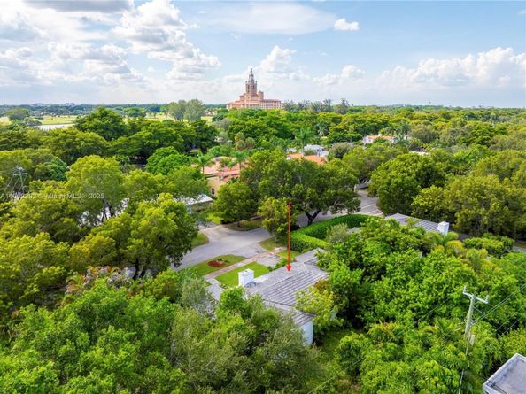 3807 Durango St, Coral Gables FL 33134
