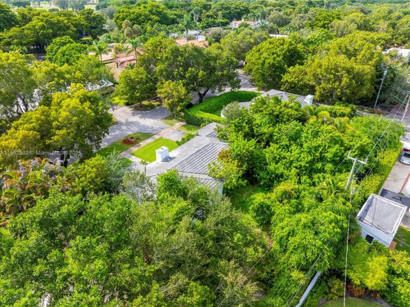 3807 Durango St, Coral Gables FL 33134