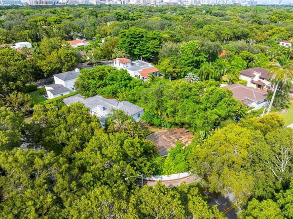 3807 Durango St, Coral Gables FL 33134