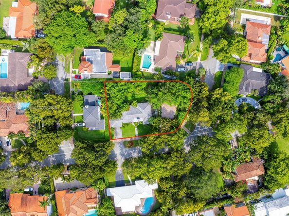 3807 Durango St, Coral Gables FL 33134