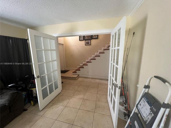 12 Madrid Ln 118, Davie FL 33324
