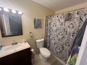 12 Madrid Ln 118, Davie FL 33324