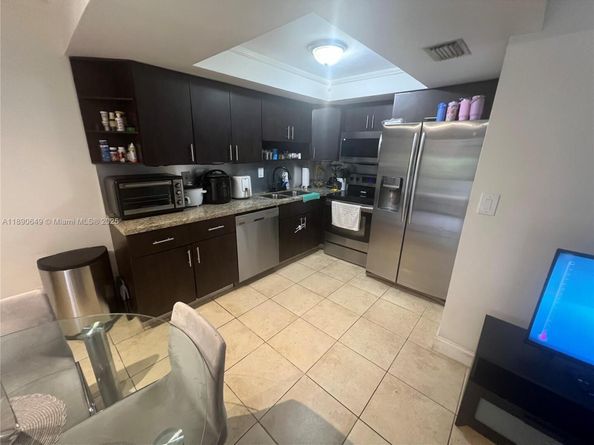 12 Madrid Ln 118, Davie FL 33324