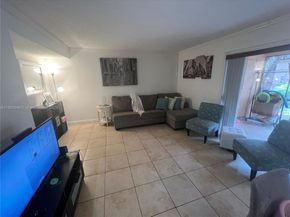 12 Madrid Ln 118, Davie FL 33324