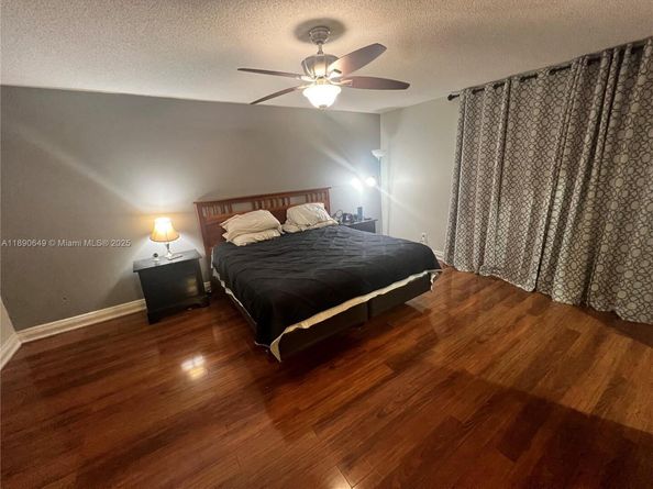 12 Madrid Ln 118, Davie FL 33324