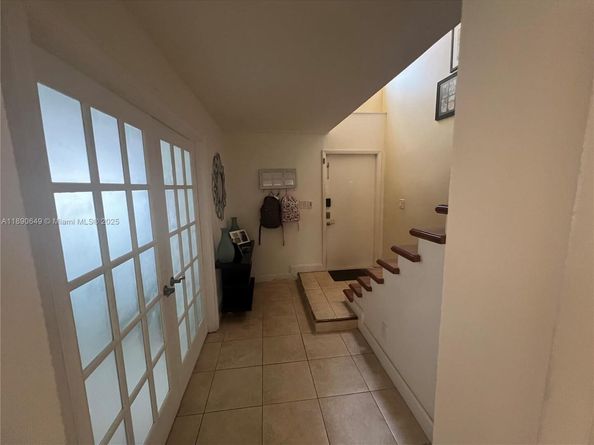 12 Madrid Ln 118, Davie FL 33324