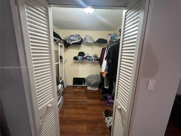 12 Madrid Ln 118, Davie FL 33324