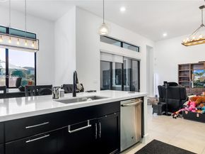 10530 S Lago Vista Cir, Parkland FL 33076