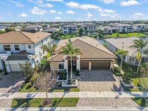 10530 S Lago Vista Cir, Parkland FL 33076
