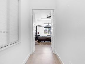 10530 S Lago Vista Cir, Parkland FL 33076