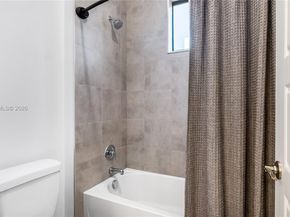 10530 S Lago Vista Cir, Parkland FL 33076