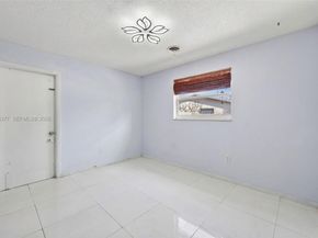 20211 NW 4th Ave, Miami Gardens FL 33169