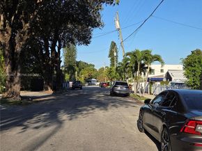 2323 SW 17th Ter, Miami FL 33145