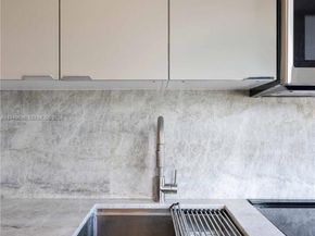 8031 NW 12th Ct, Miami FL 33147