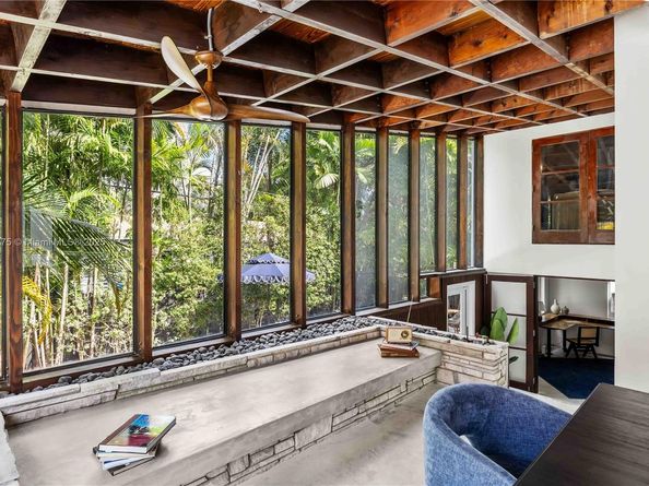 1071 NE 85th St, Miami FL 33138