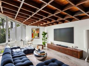 1071 NE 85th St, Miami FL 33138