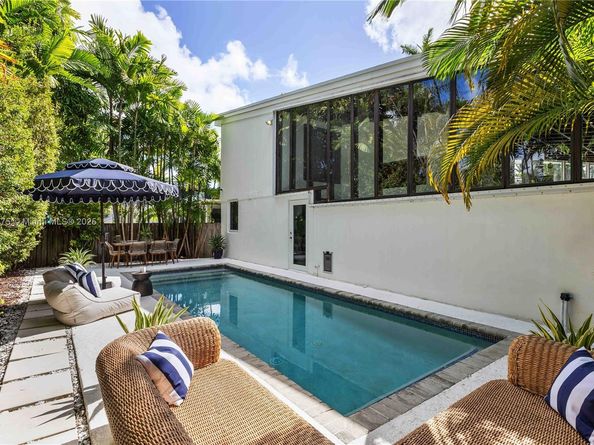 1071 NE 85th St, Miami FL 33138