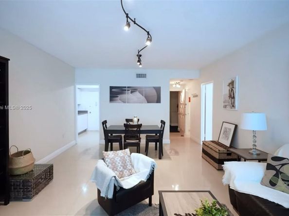 3505 S Ocean Dr 411, Hollywood FL 33019