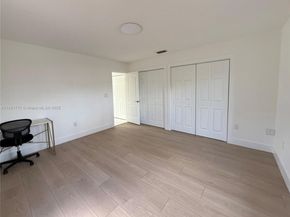 3030 NE 42nd St, Fort Lauderdale FL 33308