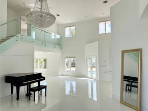 3030 NE 42nd St, Fort Lauderdale FL 33308