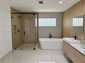 3030 NE 42nd St, Fort Lauderdale FL 33308