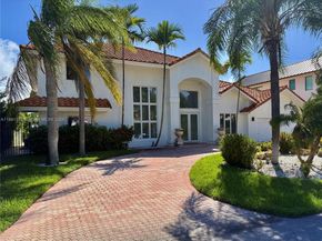 3030 NE 42nd St, Fort Lauderdale FL 33308