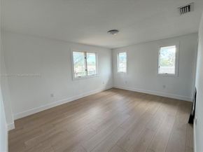 3030 NE 42nd St, Fort Lauderdale FL 33308