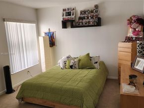 930 NW 96th Ave, Plantation FL 33324