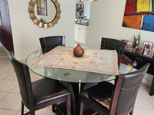 930 NW 96th Ave, Plantation FL 33324