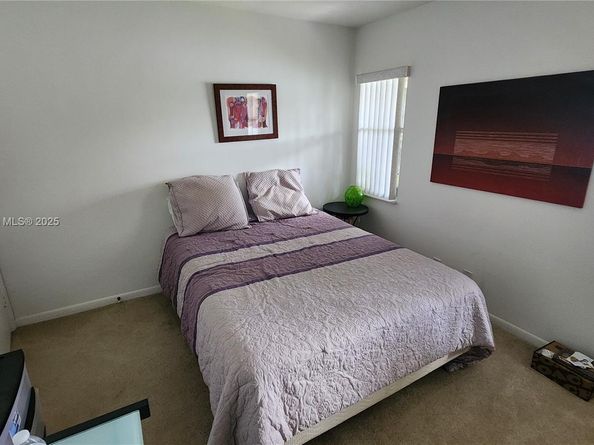 930 NW 96th Ave, Plantation FL 33324