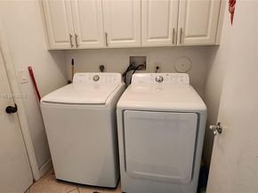 930 NW 96th Ave, Plantation FL 33324