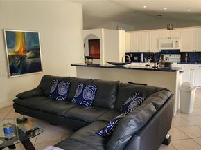 930 NW 96th Ave, Plantation FL 33324