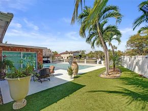 1995 N Hibiscus Dr, North Miami FL 33181