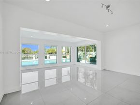 1995 N Hibiscus Dr, North Miami FL 33181