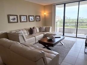 3300 NE 191st St 1011, Aventura FL 33180