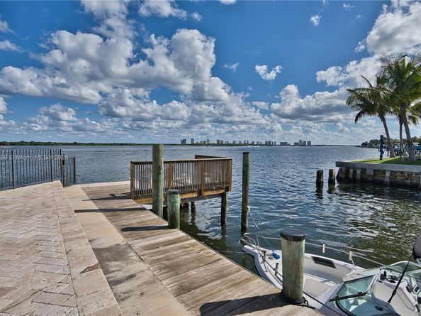 68 Yacht Club Dr 2, North Palm Beach FL 33408