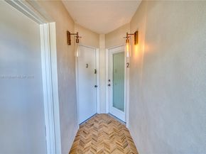 68 Yacht Club Dr 2, North Palm Beach FL 33408