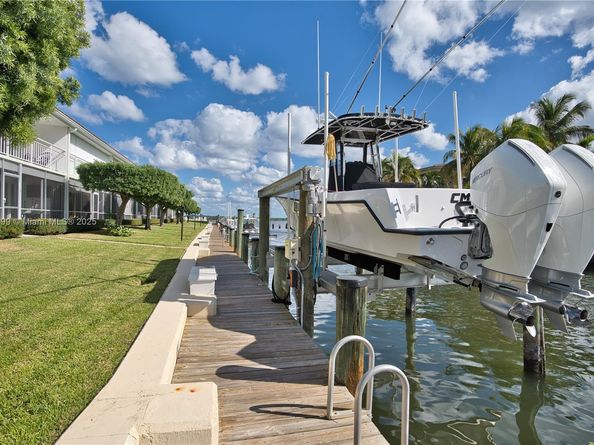 68 Yacht Club Dr 2, North Palm Beach FL 33408