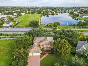 15841 SW 61st St, Davie FL 33331