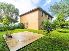 15841 SW 61st St, Davie FL 33331