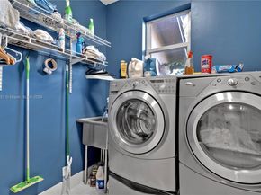 15841 SW 61st St, Davie FL 33331