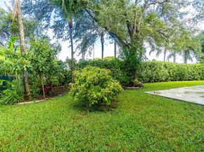 15841 SW 61st St, Davie FL 33331