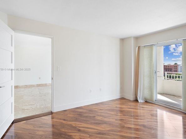 2351 Douglas Rd 906, Miami FL 33145