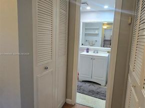 2900 NW 48th Ter 310, Lauderdale Lakes FL 33313