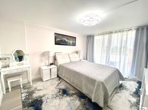 210 174th St 403, Sunny Isles Beach FL 33160