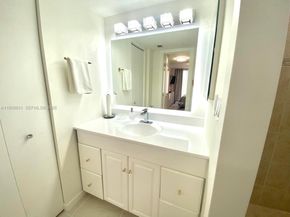 210 174th St 403, Sunny Isles Beach FL 33160