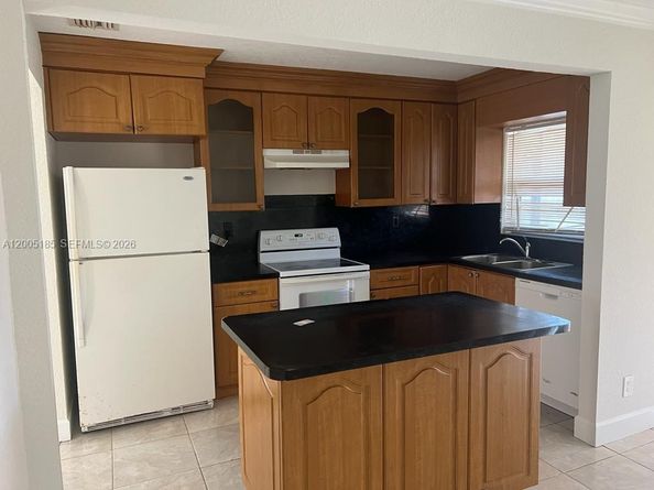 606 SW 80th Ter 1, North Lauderdale FL 33068