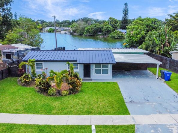 5936 N Farragut Dr, Hollywood FL 33021