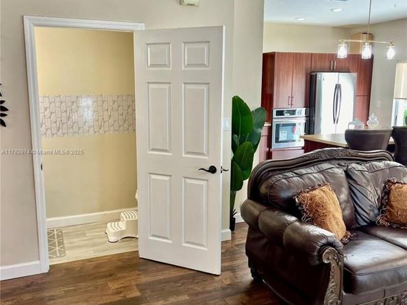 2532 NE 41st Ter, Homestead FL 33033