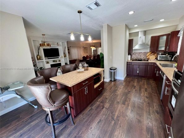 2532 NE 41st Ter, Homestead FL 33033